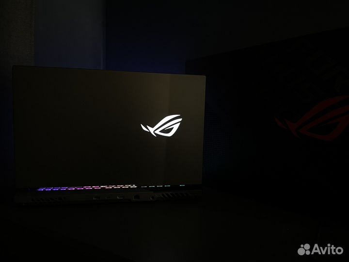 Asus rog strix g17 Ryzen 9 RTX 3060