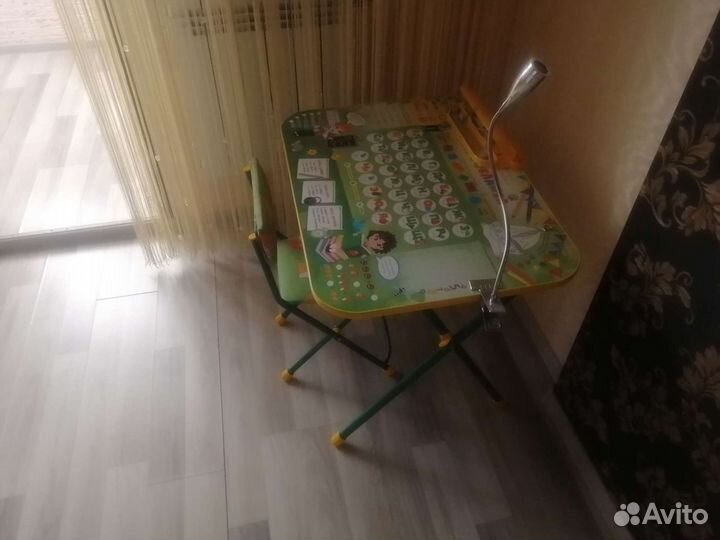 Детский стол