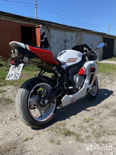 Honda CBR1000RR fireblade