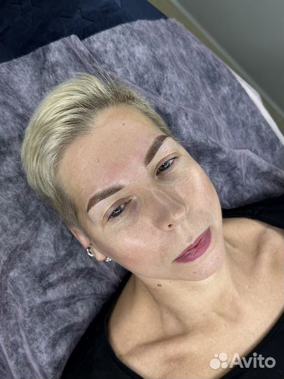 Модель на перманентный макияж