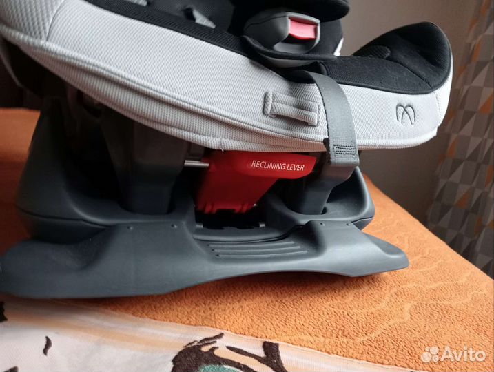 Детское автокресло 9 до 25 кг Carmate swing moon