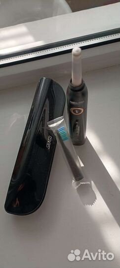 Зубная щетка электрическая