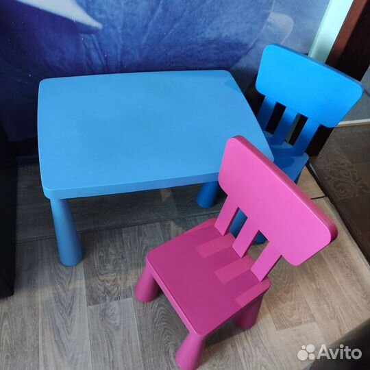 Детский стол и стул IKEA