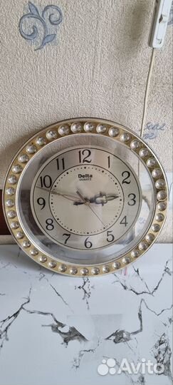 Часы настенные Delta