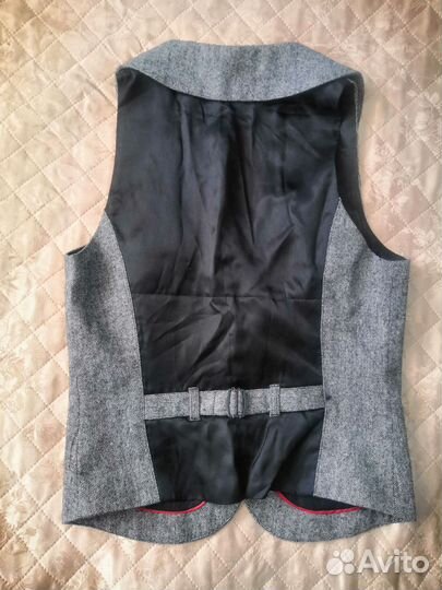 Твидовый жилет женский