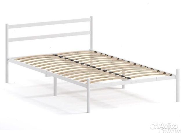Кровать металлическая двуспальная белая