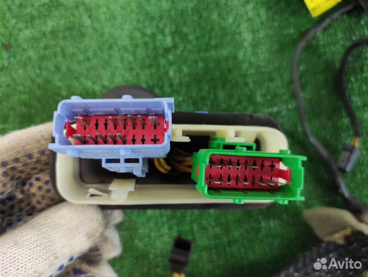 Проводка двери передней левой Peugeot 308 (4E) 20