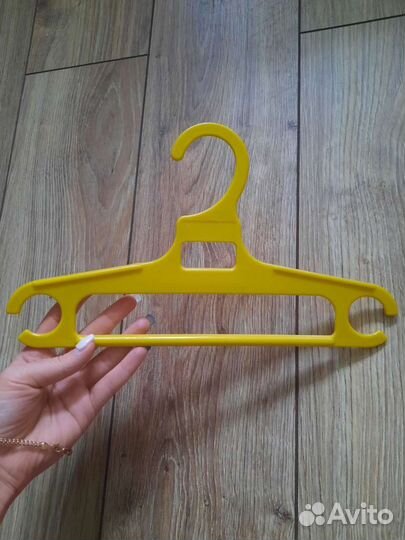 Плечики, вешалки взрослые и детские
