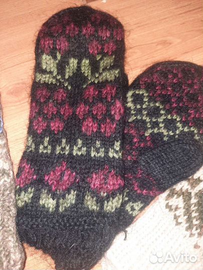 Шерстяные варежки