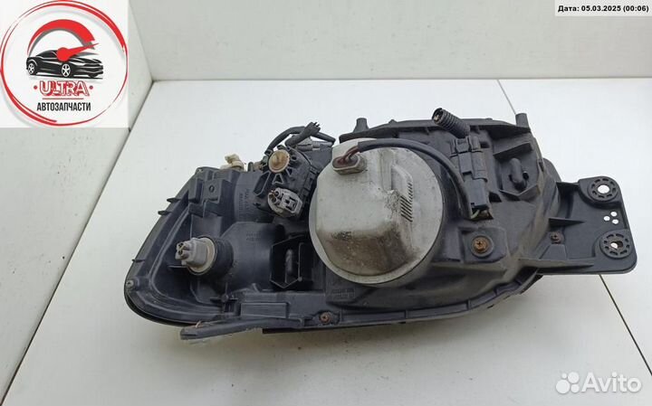 Фара правая б/у Subaru Legacy 10020755