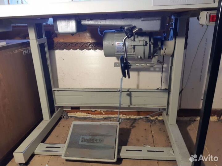 Швейная машина Singer