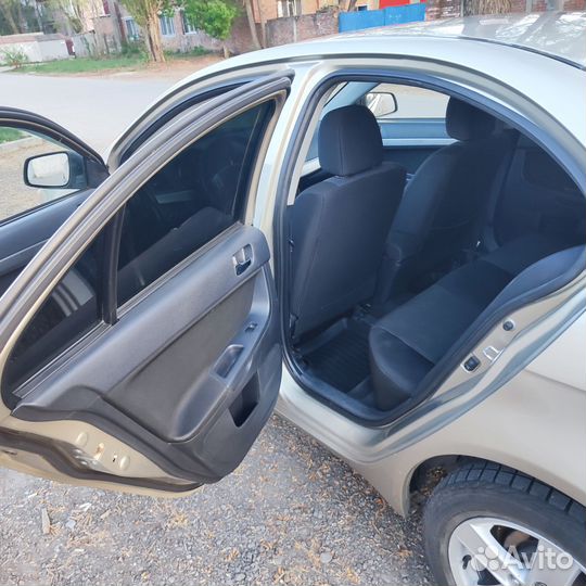 Mitsubishi Lancer 2.0 CVT, 2007, 271 000 км