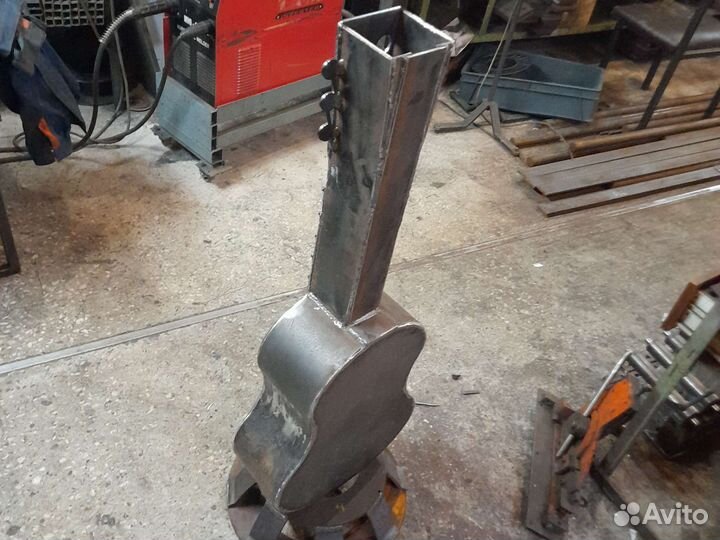 Гитара камин