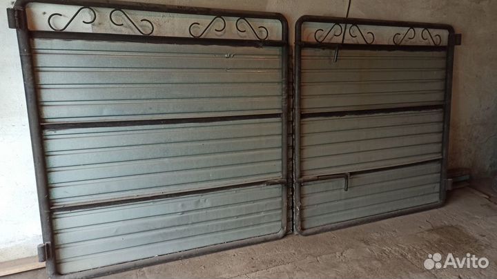 Секционные ворота бу