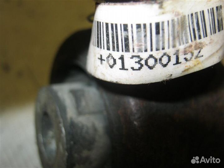 Рычаг передний нижний правый Volkswagen