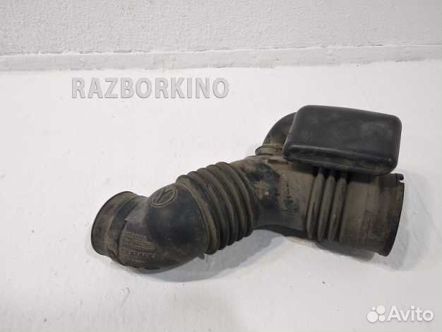 Патрубок воздушного фильтра