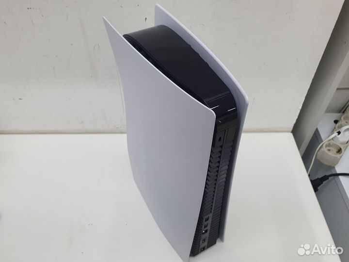Игровая консоль PlayStation 5 новая CFI-1200A