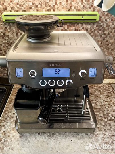 Кофемашина bork c805