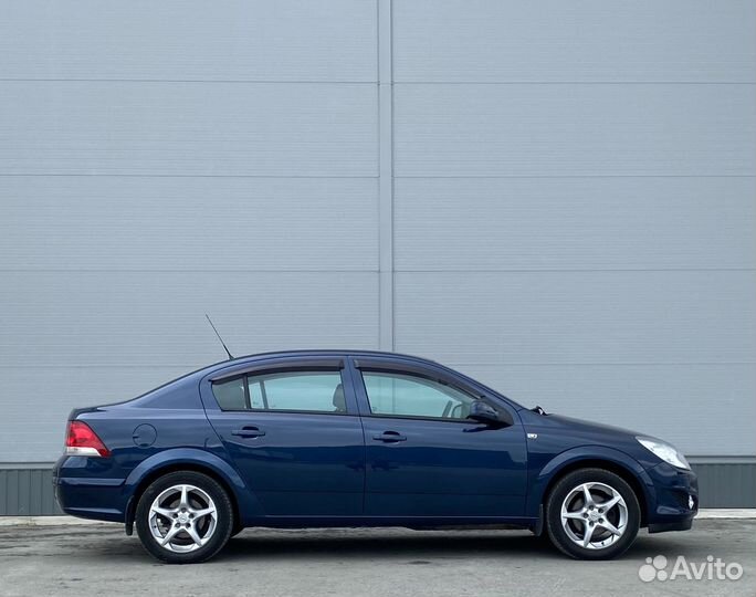 Opel Astra 1.8 AT, 2010, 207 000 км