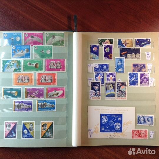 Марки на тему Космос в альбоме А4