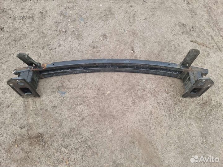 Усилитель переднего бампера Крета