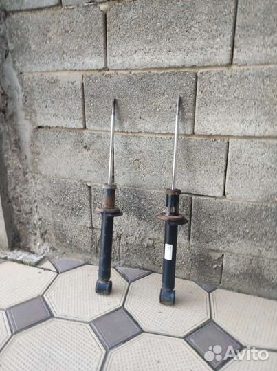 Амортизаторы на гранту