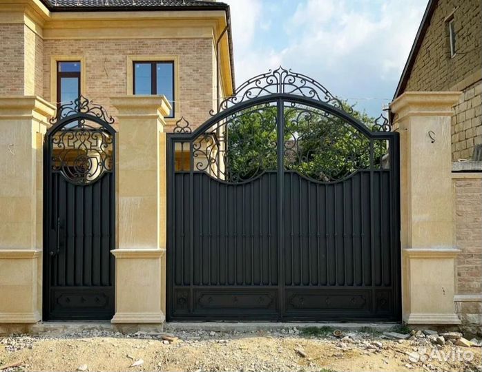Кованные ворота и калитка