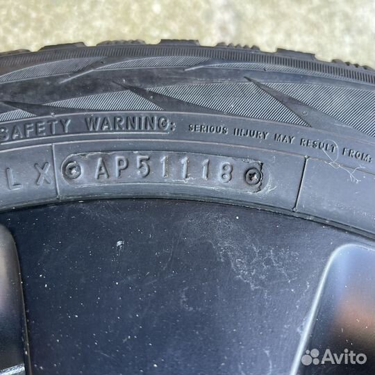 R15 Toyo Observe G3-Ice 185/65, PCD 4x100 DIA 57.1