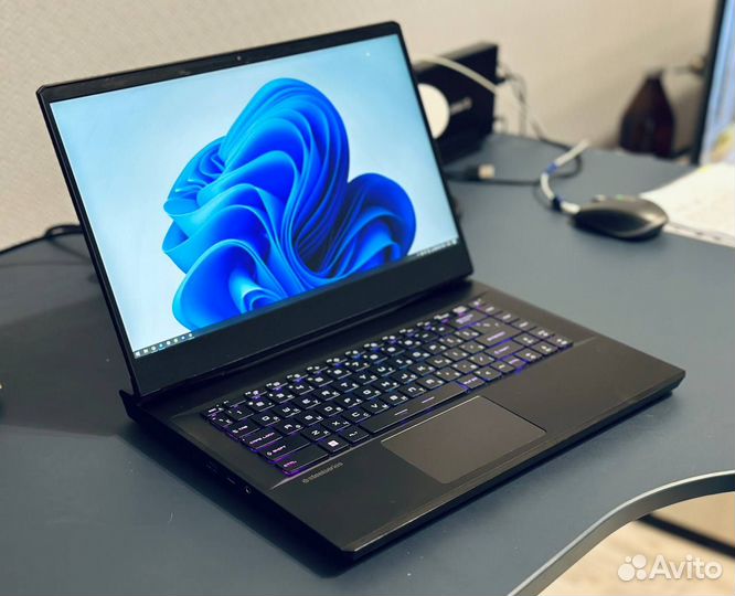 MSI vector i7-12700H, RTX3080, 64 озу, 240 гц