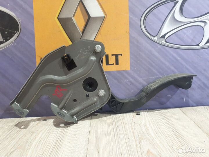 Педаль газа LADA xray