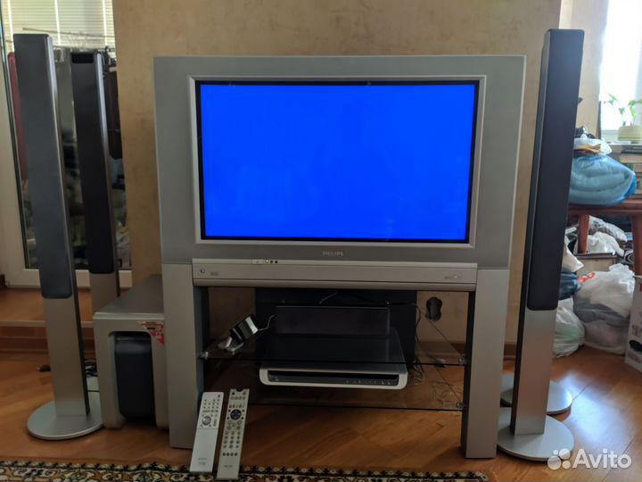 Телевизор Philips 32PW9308/12 c тумбой