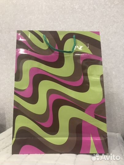 Большой подарочный пакет бумажный ламинированный