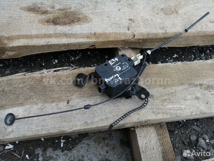 Активатор замка крышки бензобака BMW Е39