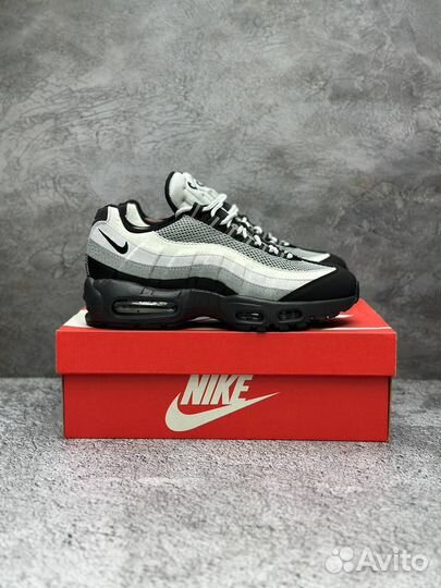 Nike Air Max 95 белые