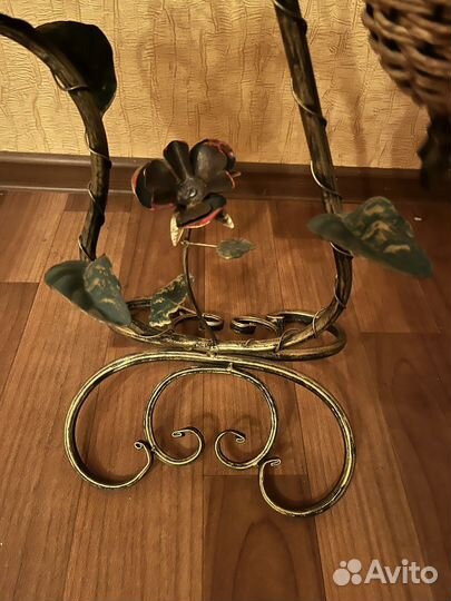 Подставка для цветов