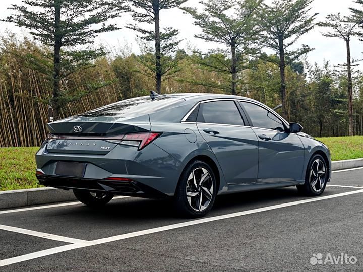 Hyundai Elantra 1.5 CVT, 2021, 60 000 км