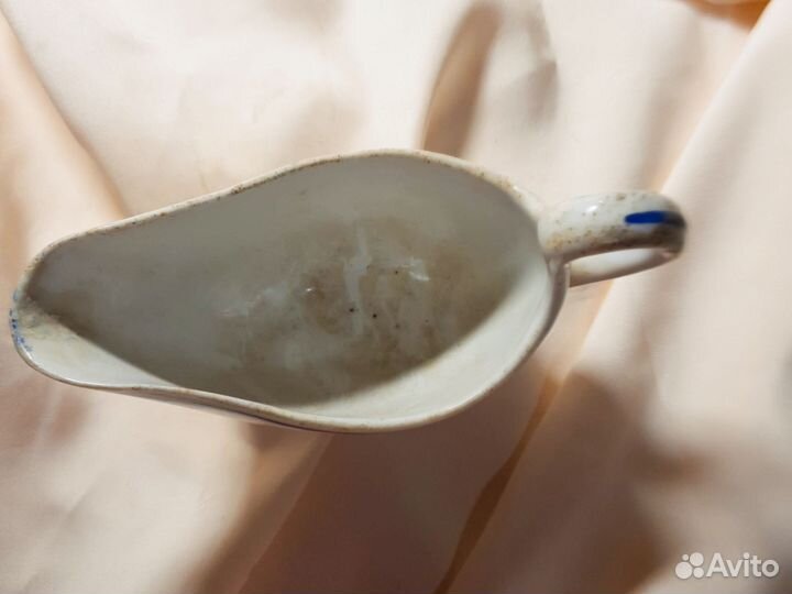 Фарфор сливочник антикварный 