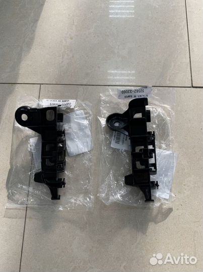 Кронштейн заднего бампера Toyota Camry 70