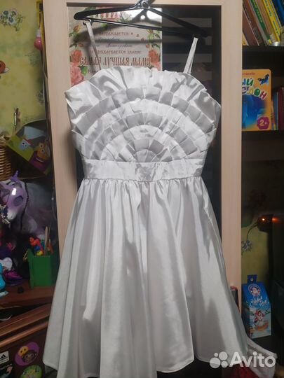 Продам платье