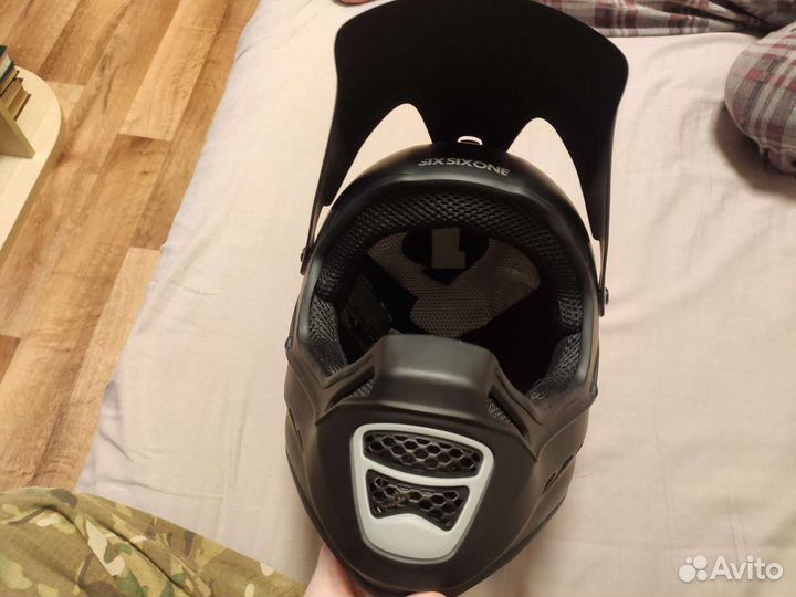 Шлем sixsixone 661