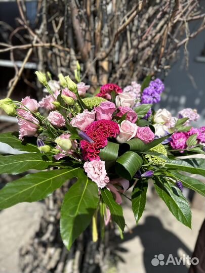 Доставка цветов. Большой ассортимент букетов