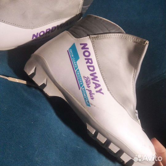 Лыжные ботинки женские 37 размер