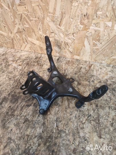 Yzf-r1 98-01 паук передний кронштейн