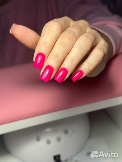 Маникюр и наращивание ногтей