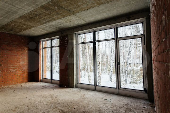 Коттедж 180 м² на участке 9,8 сот.