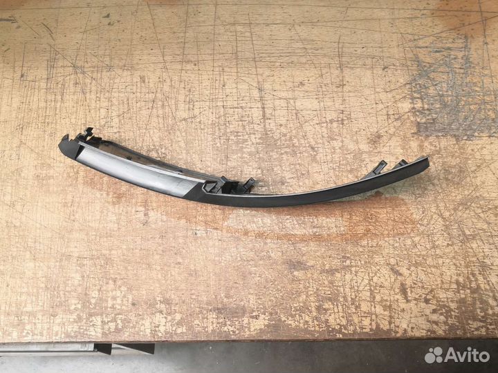 Решетка бампера правая audi A6 C6 08-11