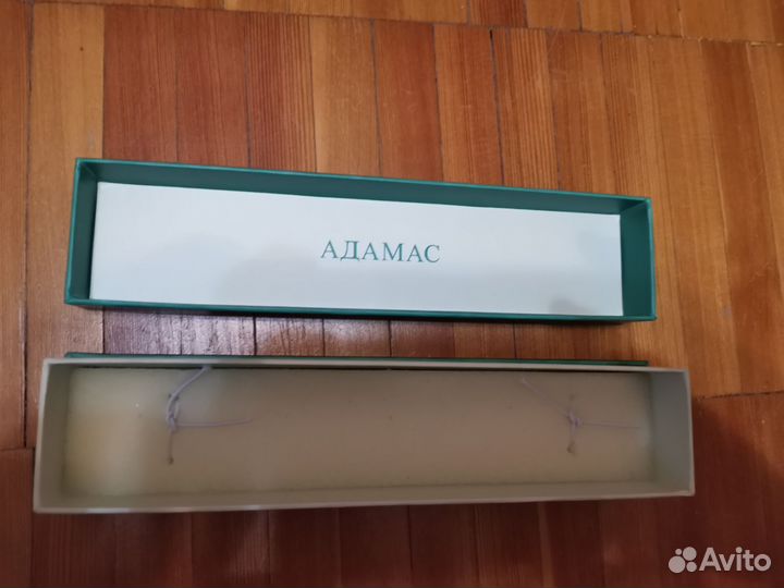 Коробочка для ювелирных изделий, Aдамас