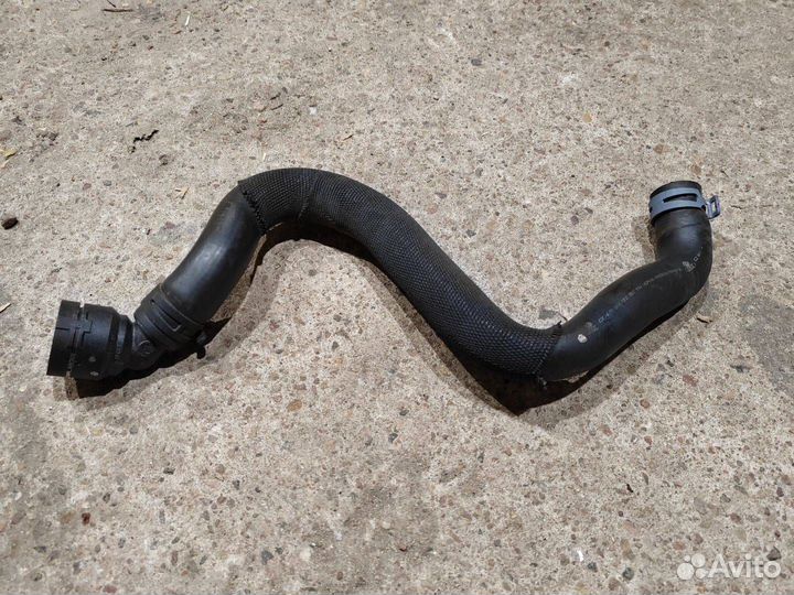 Патрубок (трубопровод, шланг) Skoda Yeti рест