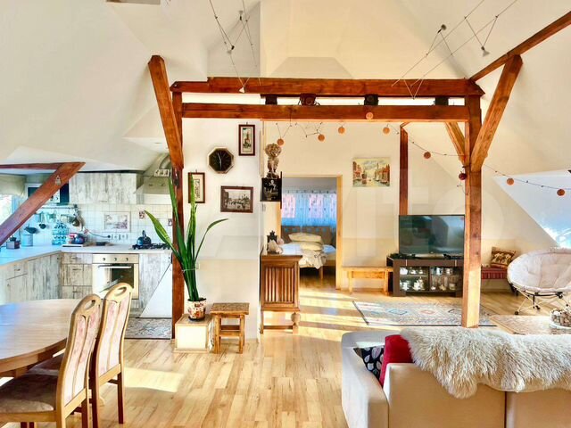 2-к. квартира, 68 м², 3/3 эт.