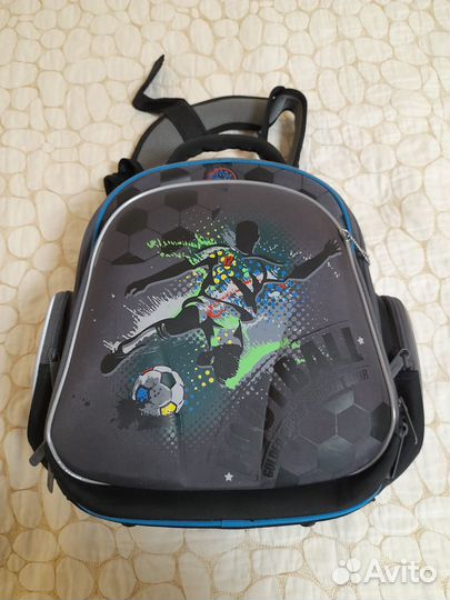 Школьный рюкзак ортопедический Hummingbird футбол